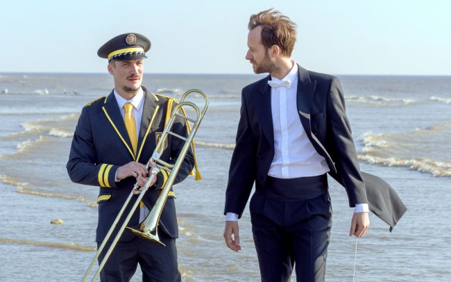 MARŠ NA FANFARE